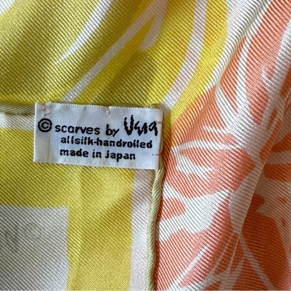 Scarves a by Vera 100% Silk 60s/ 70s Vera Ladybug Floral Yellow Scarf Japan - Picture 4 of 5